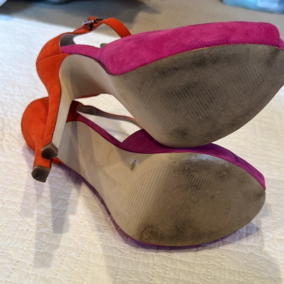 LIKE NEW BCBG suede platform high heels size 8 - Picture 6 of 11